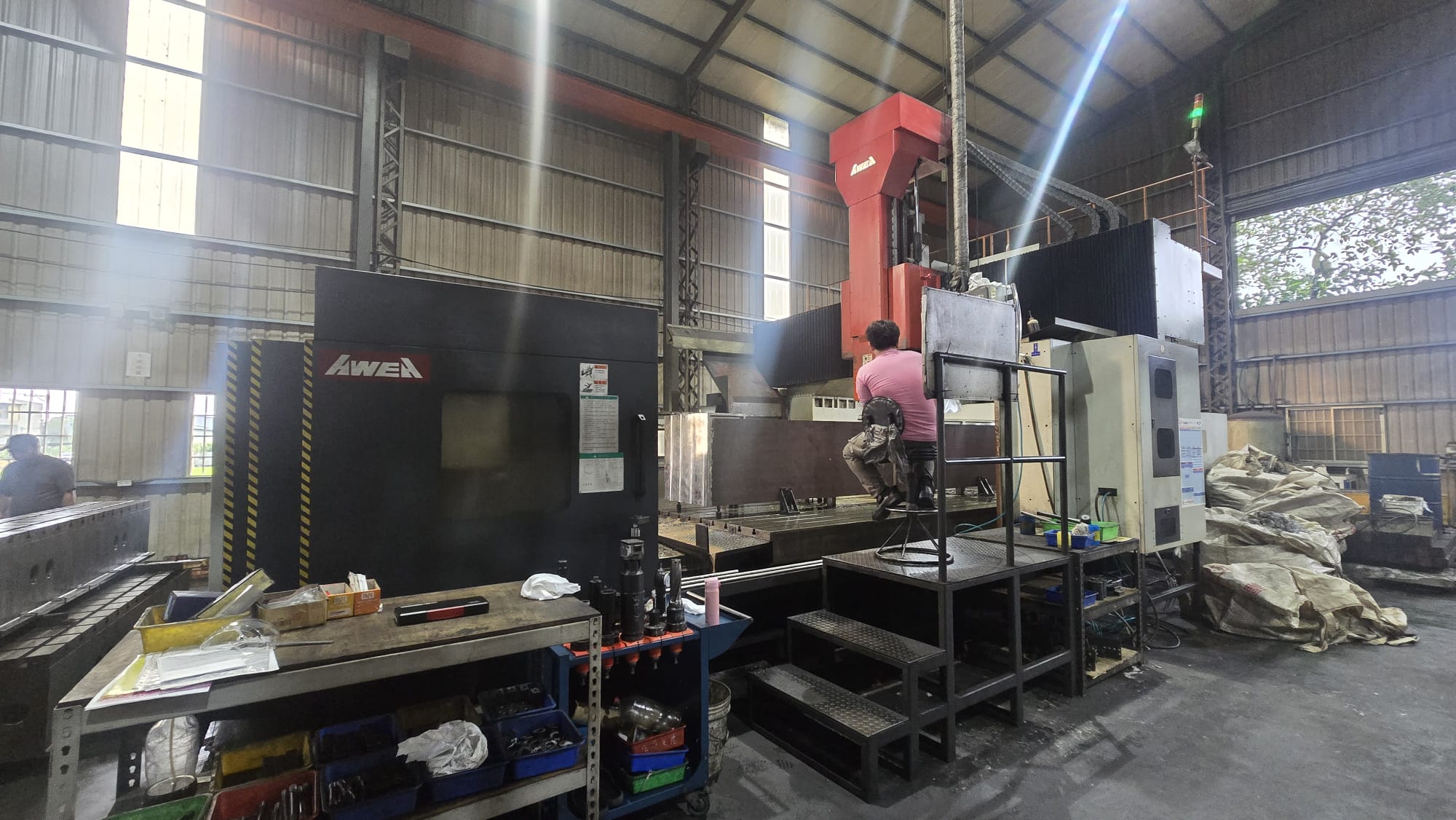 Vertical machining center from Taiwan for export-focused manufacturing buyers